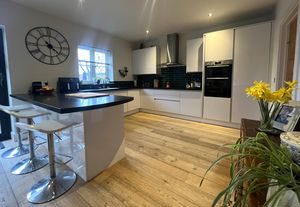 Photo 16- click for photo gallery